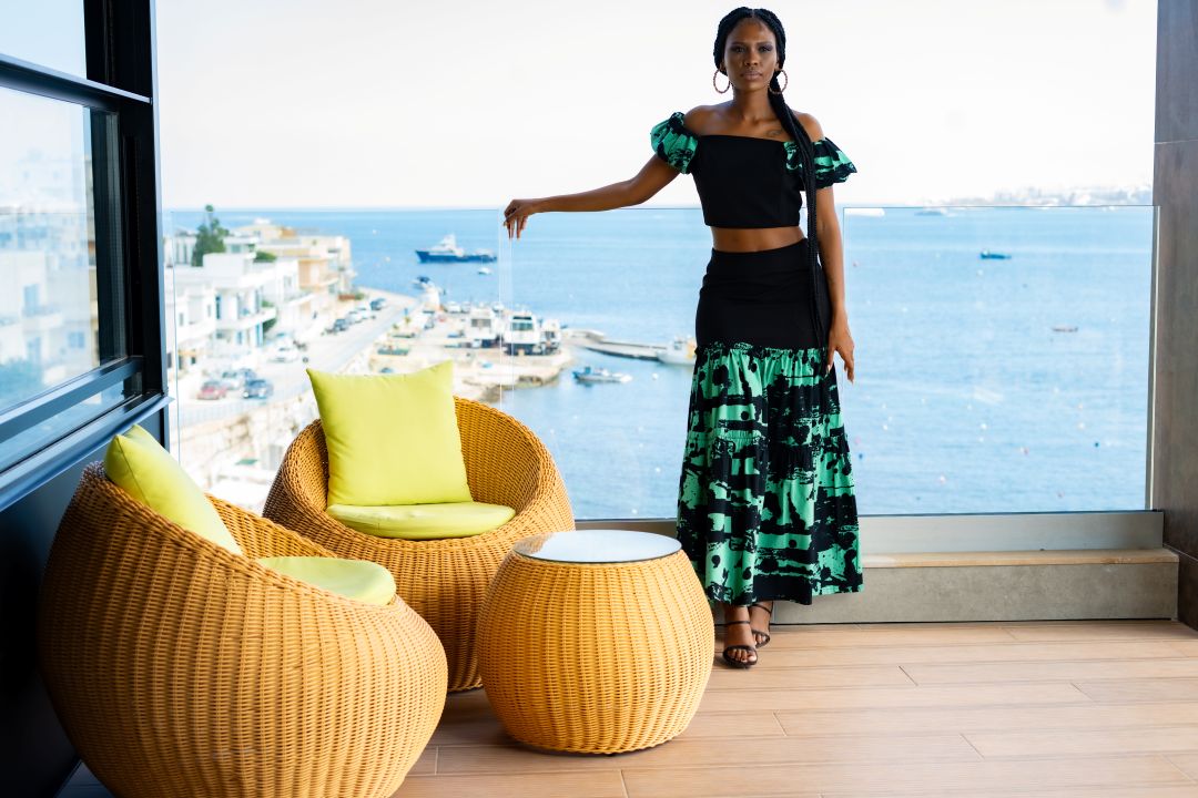 Zuri Two-Piece Set – Black & Emerald Brush Print