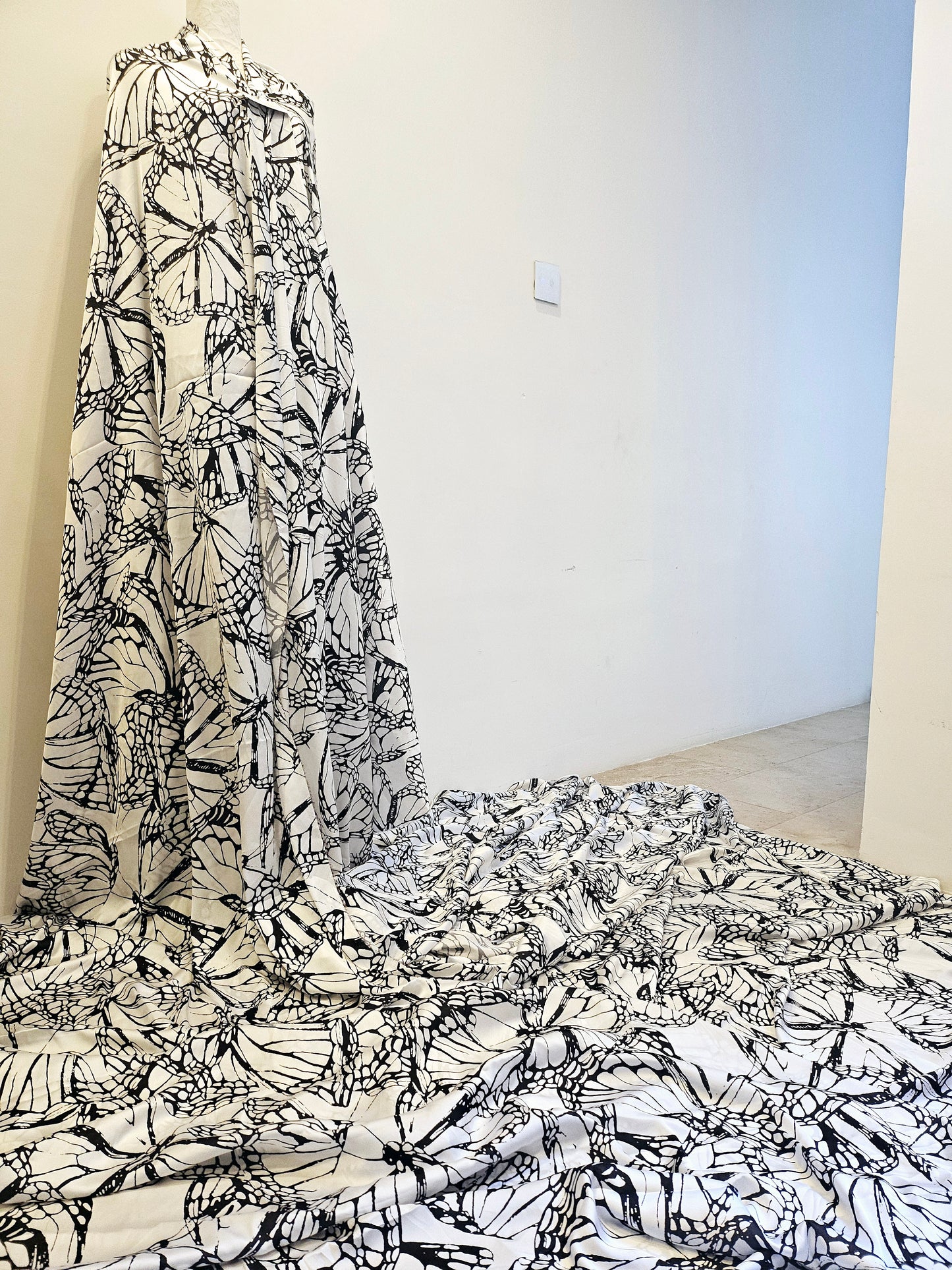 WHITE BUTTERFLY Lightweight Silk Fabric